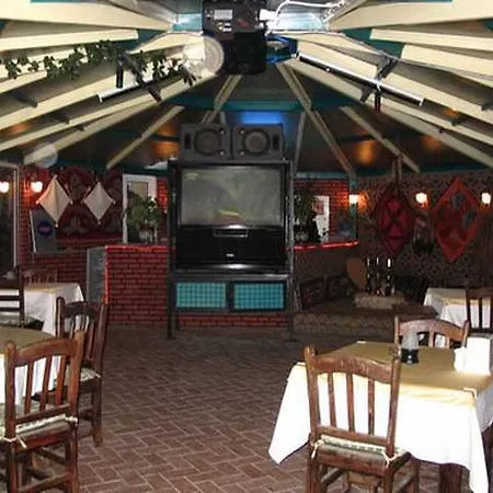 Rayon מלון דירות מרמריס