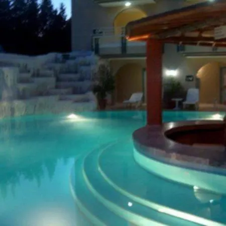 アパートホテル Rayon マルマリス