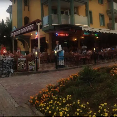 Ξενοδοχείο με διαμερίσματα Rayon 3*