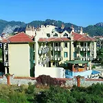 Ξενοδοχείο με διαμερίσματα Rayon Μαρμαρίς