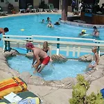 Rayon Ξενοδοχείο με διαμερίσματα Μαρμαρίς